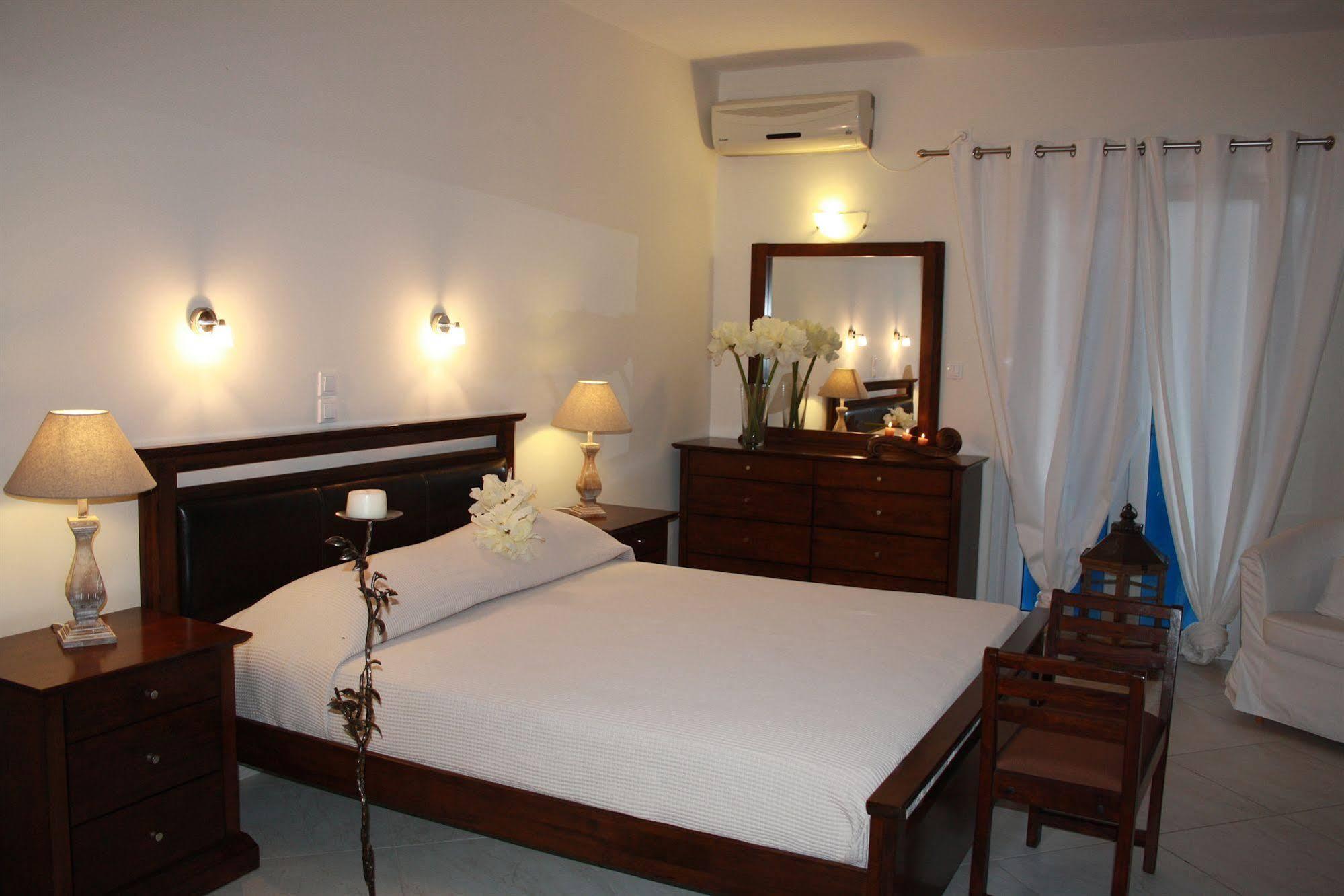 Paros Palace Bagian luar foto